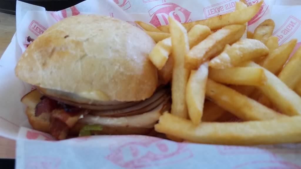 Dairy Queen | restaurant | 1125 S Colorado St, Lockhart, TX 78644, USA | 5123764817 OR +1 512-376-4817
