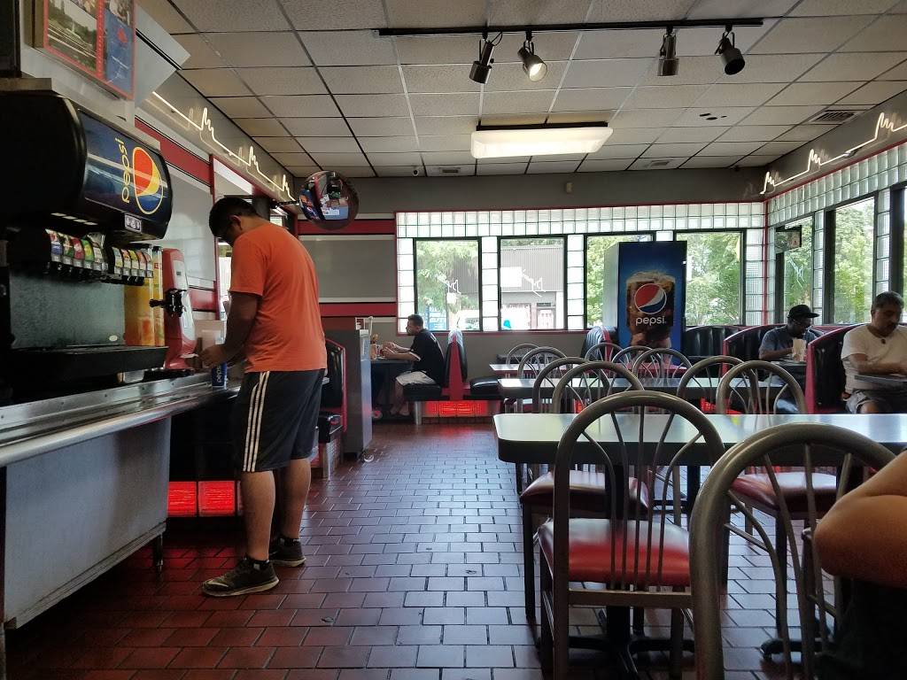 Byrons Hot Dog | restaurant | 1701 W Lawrence Ave, Chicago, IL 60640, USA | 7732710900 OR +1 773-271-0900