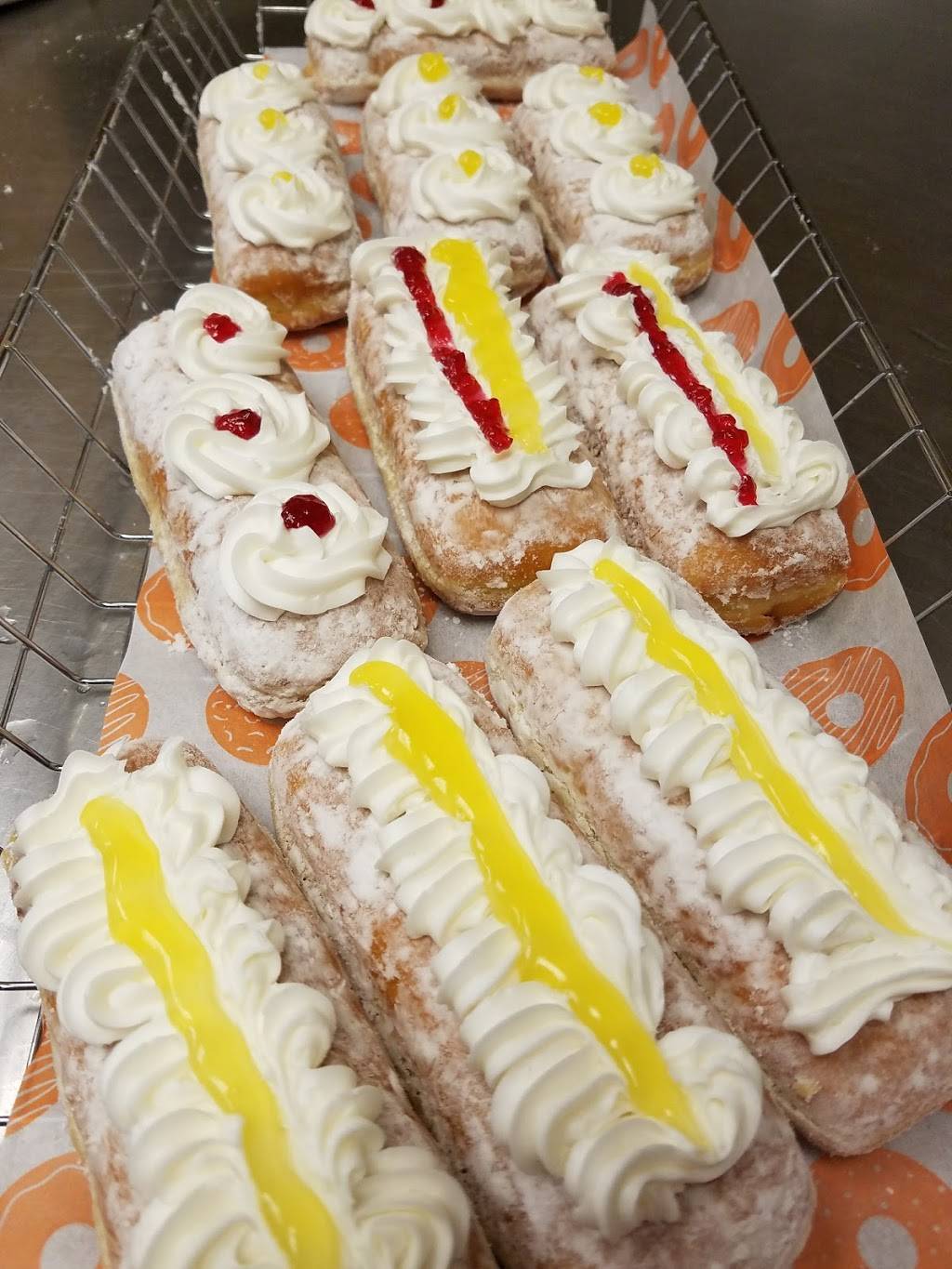 Dunkin | bakery | 38219 US-27, Davenport, FL 33837, USA | 8634225100 OR +1 863-422-5100