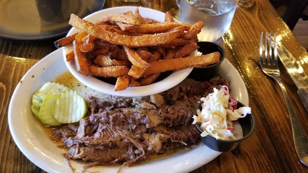 Backyard BBQ & Brew | restaurant | 9460 Harding Ave, Surfside, FL 33154, USA | 3057638818 OR +1 305-763-8818