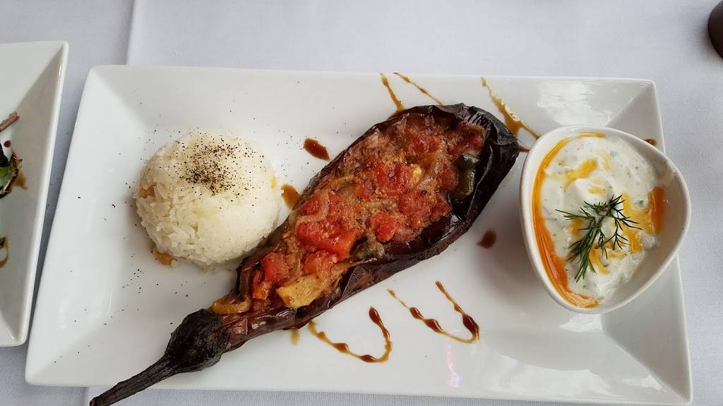 Almanqal Mediterranean Grill | restaurant | 1712 N 45th St, Seattle, WA 98103, USA | 2066594664 OR +1 206-659-4664