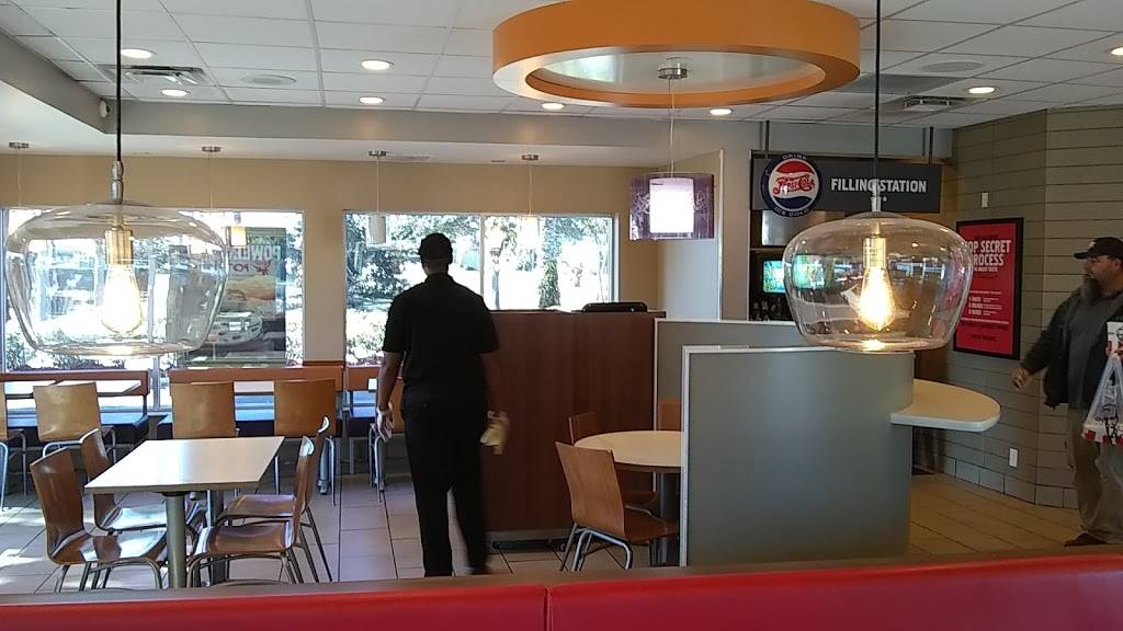 KFC | restaurant | 3009 W Colonial Dr, Orlando, FL 32808, USA | 4072905428 OR +1 407-290-5428