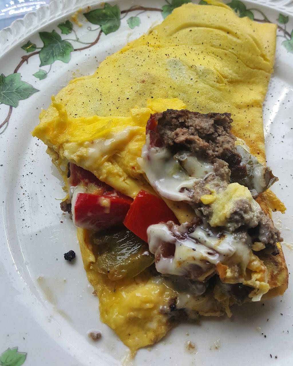 Freddies Place Olde Fashion Soda Shoppe | restaurant | 117 Fenn St, Pittsfield, MA 01201, USA | 4134992014 OR +1 413-499-2014