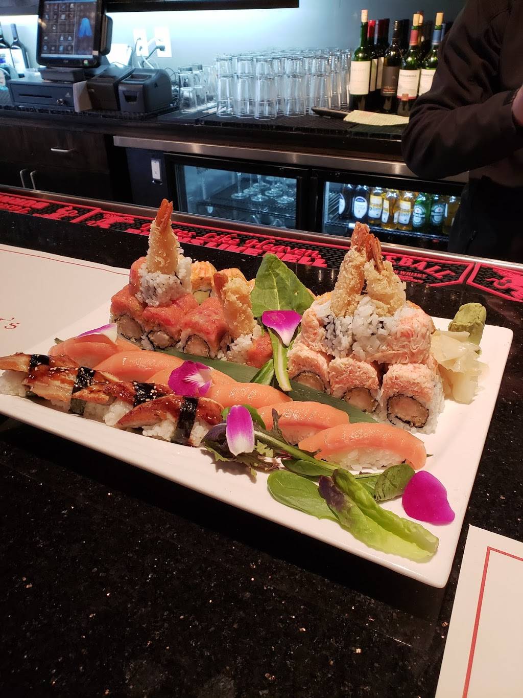 Fengs Asian Cuisine | restaurant | 963 Main St, Wakefield, MA 01880, USA | 7815870083 OR +1 781-587-0083