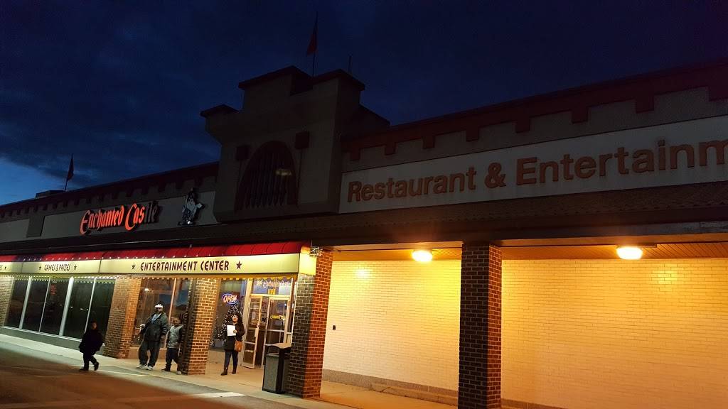 Enchanted Castle Restaurant & Entertainment Complex | restaurant | 1103 S Main St, Lombard, IL 60148, USA | 6309537860 OR +1 630-953-7860