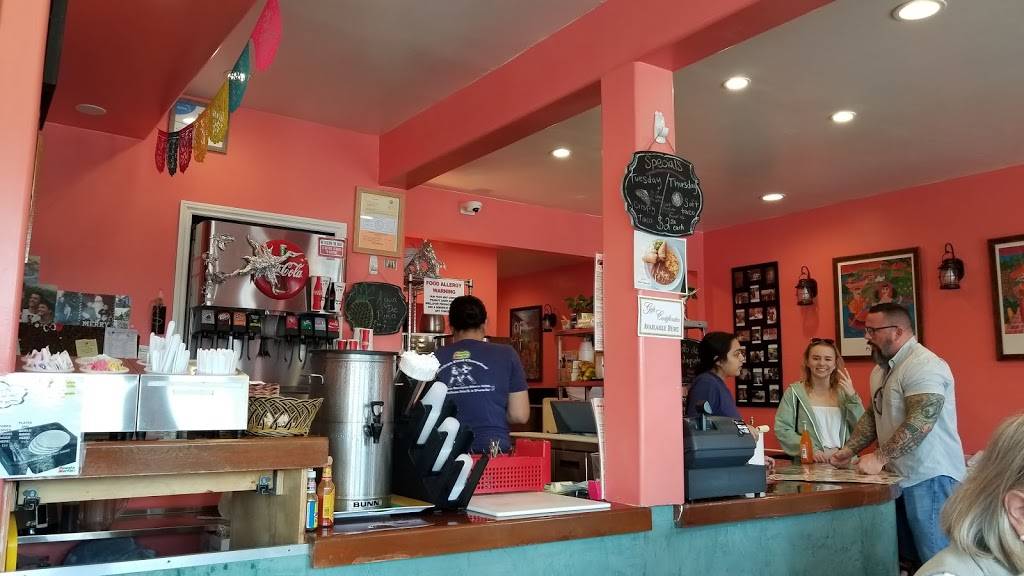 Picante Martins | restaurant | 320 Marine Ave, Newport Beach, CA 92662, USA | 9496754627 OR +1 949-675-4627