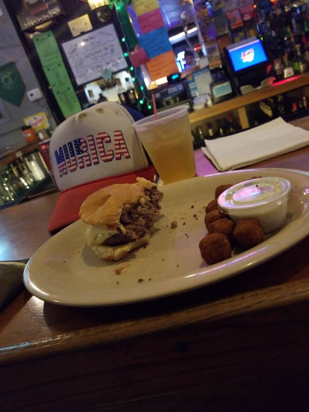 Irish Circle | restaurant | 405 N Walnut St, Wapella, IL 61777, USA | 2179355225 OR +1 217-935-5225