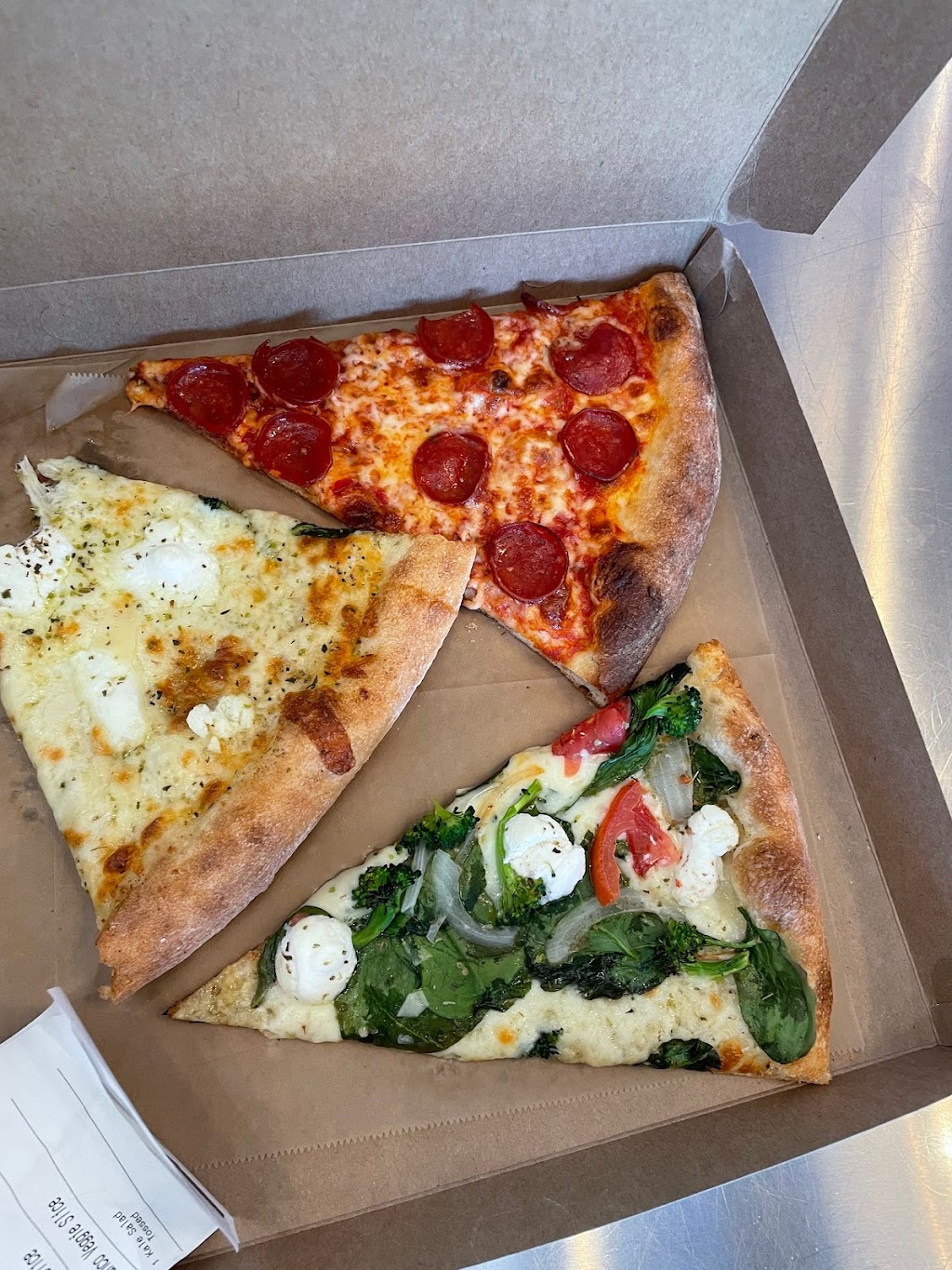 Tomato Pie Pizza Joint | restaurant | 4902 Topanga Canyon Blvd, Woodland Hills, CA 91364, USA | 7478889400 OR +1 747-888-9400