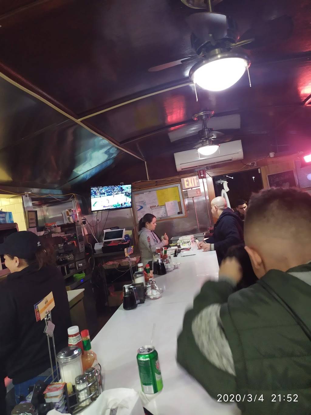 Domicilios La Suegra | restaurant | 10 Furlong Dr, Revere, MA 02151, USA | 7812893979 OR +1 781-289-3979