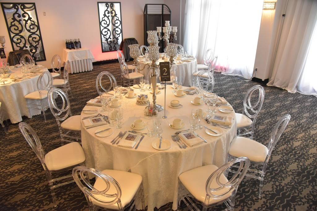 Prima Luna | restaurant | 7301 Boul Henri-Bourassa E, Montréal, QC H1E 2Z6, Canada | 5144946666 OR +1 514-494-6666