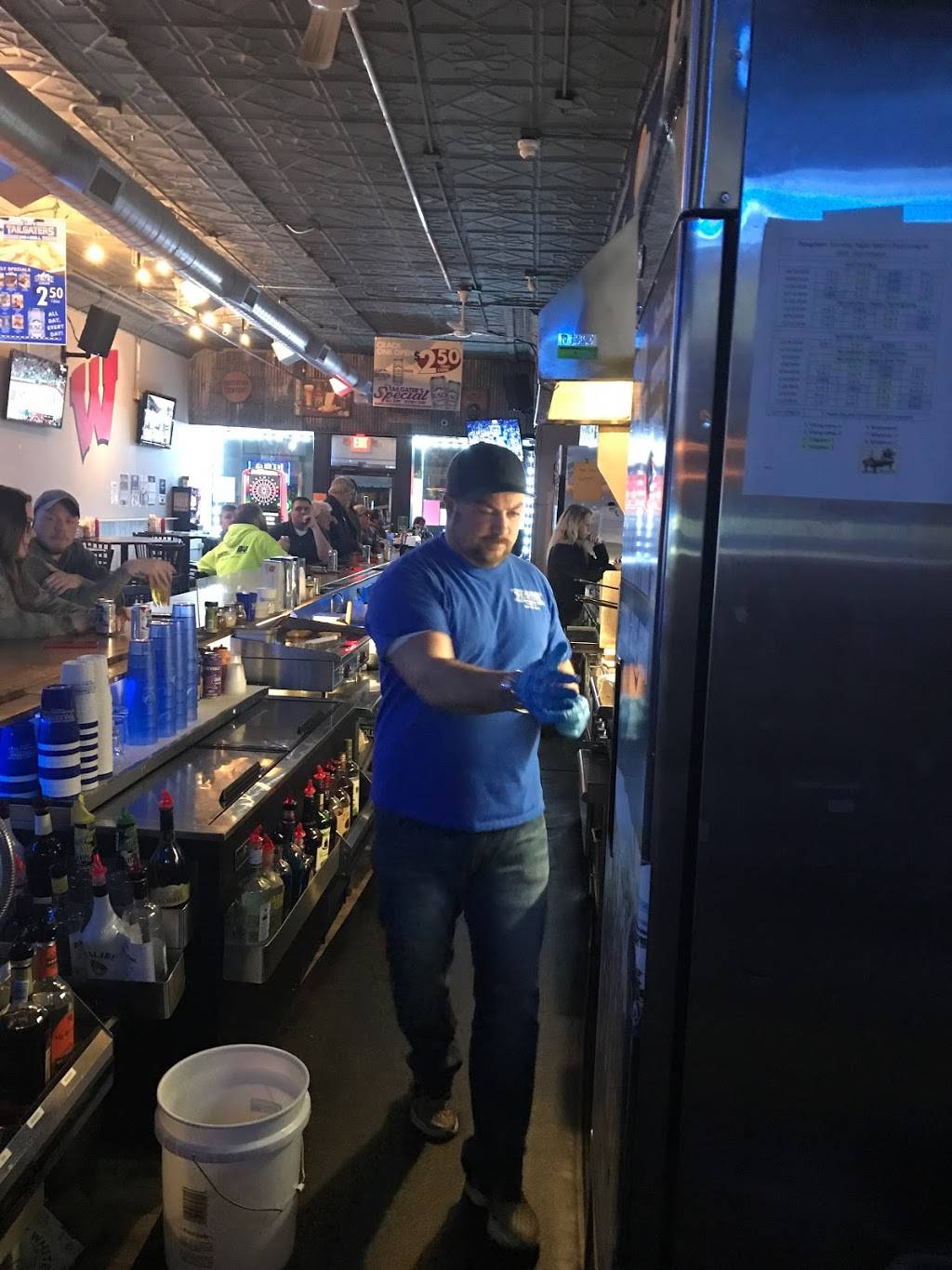 Lons Tailgaters | restaurant | 151 E Main St, Stoughton, WI 53589, USA | 6082056531 OR +1 608-205-6531