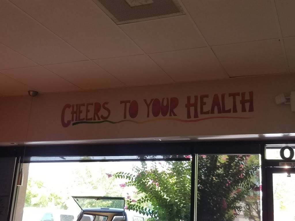 Raw Earth Juicery | restaurant | 8040 N Cedar Ave, Fresno, CA 93720, USA | 5593260645 OR +1 559-326-0645