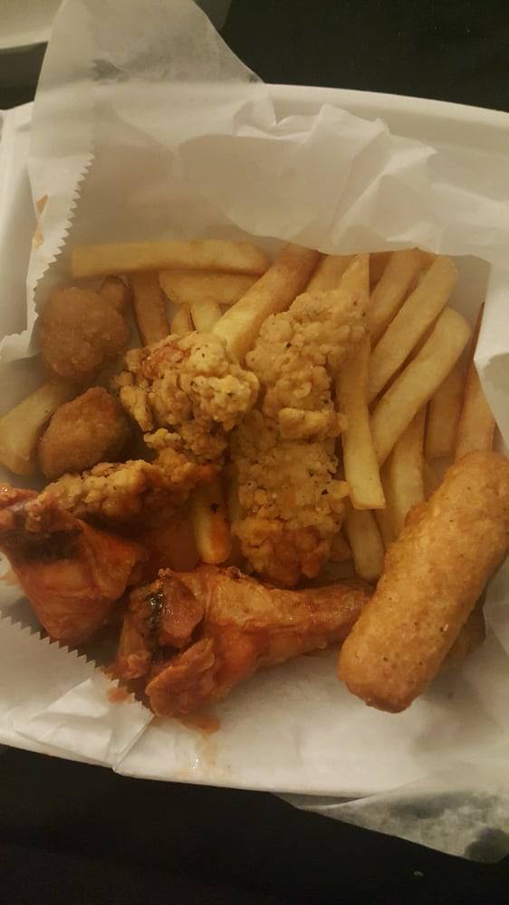 Highlander Pizza | restaurant | 2043 Electric Rd, Cave Spring, VA 24018, USA | 5407747777 OR +1 540-774-7777