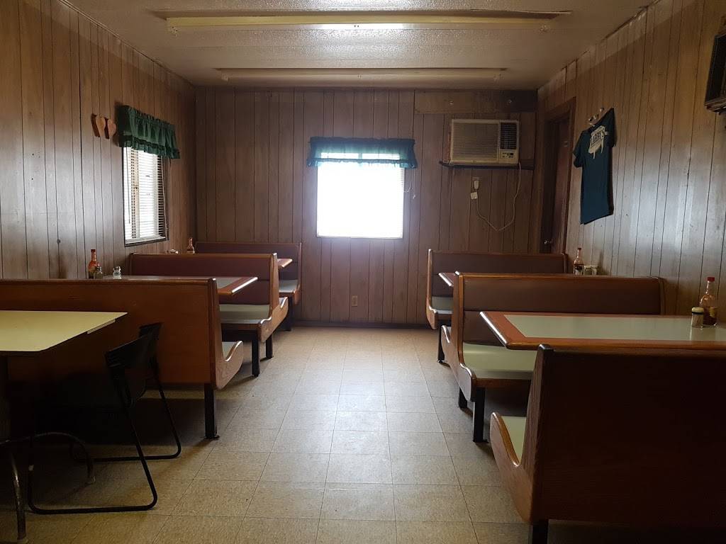 Larrys Countrystyle BBQ | restaurant | 710 W Main St, Madisonville, TX 77864, USA | 9363487487 OR +1 936-348-7487