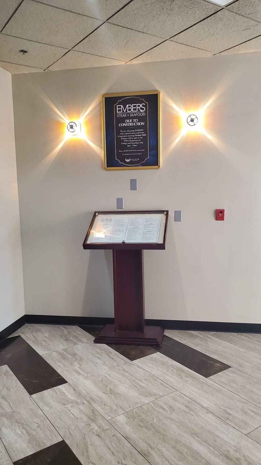 Embers Steakhouse | restaurant | 11000 Broadway Blvd SE, Albuquerque, NM 87105, USA | 5052448288 OR +1 505-244-8288