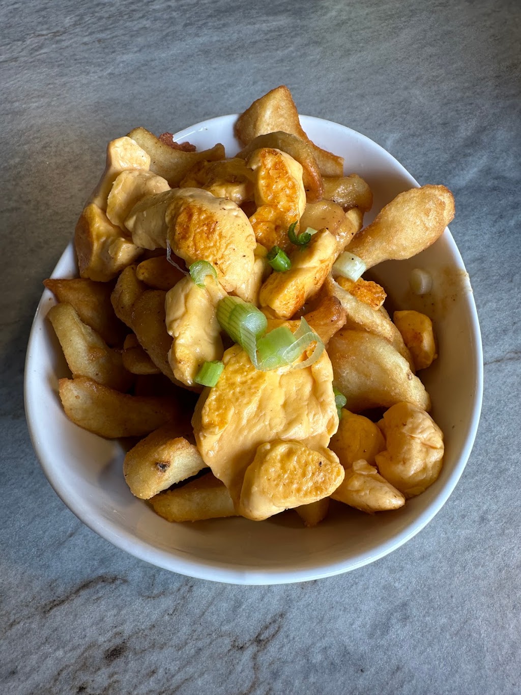 Marilyns | restaurant | 148 S Whelen Ave, Medford, WI 54451, USA | 7153600900 OR +1 715-360-0900