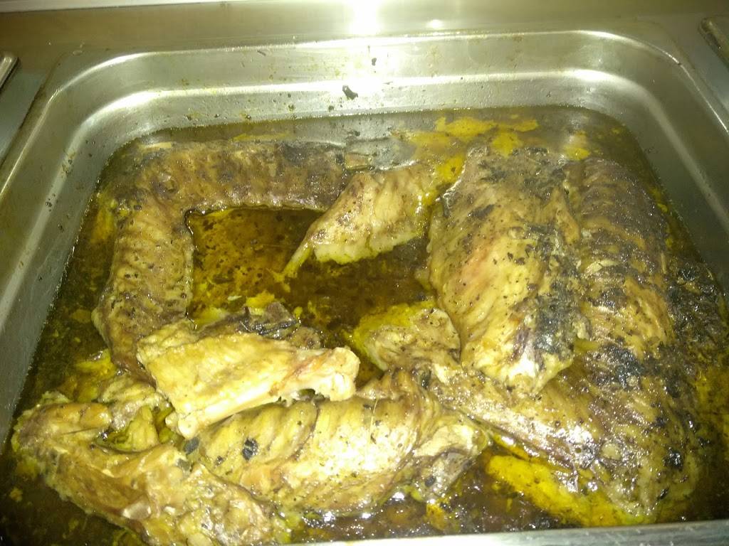 BGF Bobby Qs | restaurant | 447 N Main St, Freeport, NY 11520, USA | 5165444407 OR +1 516-544-4407