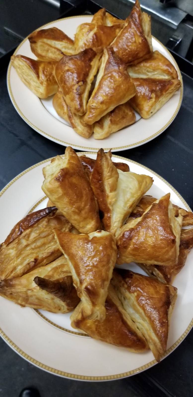 Deers Restaurant | restaurant | 13108 Sherman Way, North Hollywood, CA 91605, USA | 8187651401 OR +1 818-765-1401