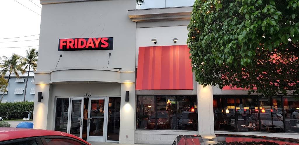 TGI Fridays | restaurant | 1200 S Dixie Hwy, Coral Gables, FL 33146, USA | 3056687808 OR +1 305-668-7808