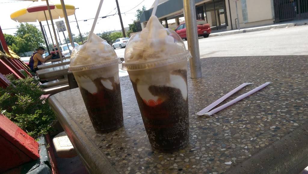 Wienerschnitzel | restaurant | 7434 Garvey Ave, Rosemead, CA 91770, USA | 6265718120 OR +1 626-571-8120