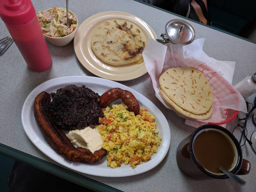 Adentro Cojutepeque | restaurant | 10136 Long Beach Blvd, Lynwood, CA 90262, USA | 3235694295 OR +1 323-569-4295