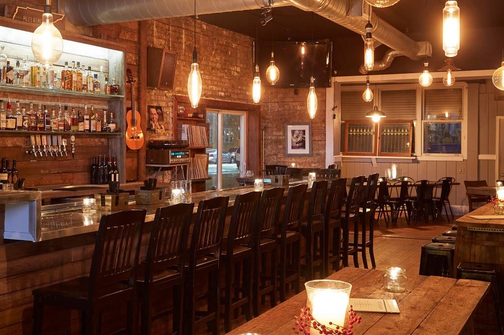 Reclaimed Bar and Restaurant | restaurant | 3655 N Western Ave, Chicago, IL 60618, USA | 7738570943 OR +1 773-857-0943