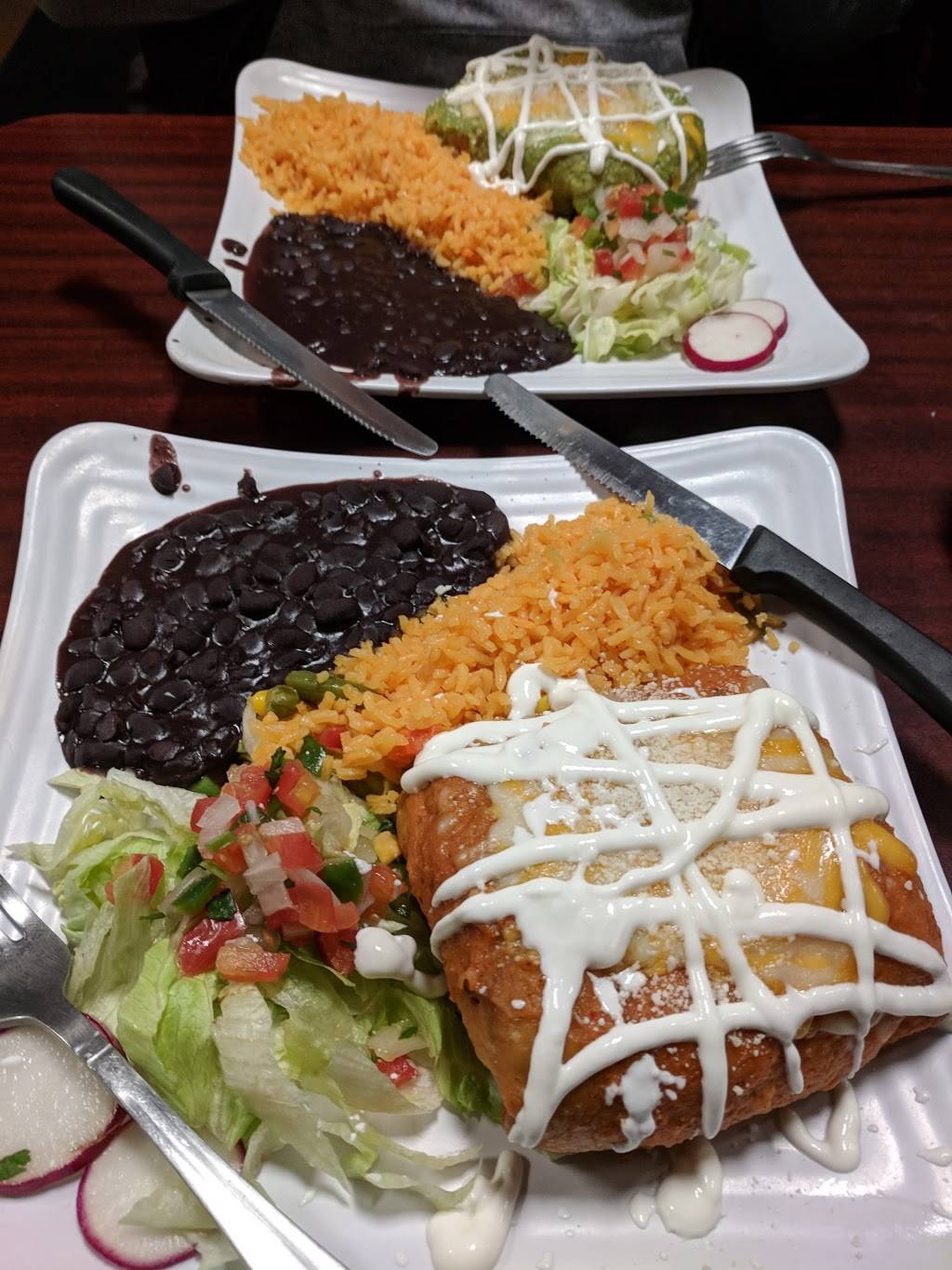 Fonda Bahia De Acapulco | restaurant | 5 South St, Freehold, NJ 07728, USA | 7323030017 OR +1 732-303-0017