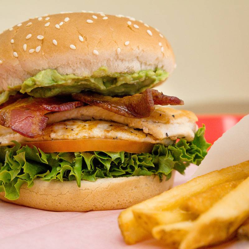 Beach Burger | restaurant | 2152 Avenida De La Playa, La Jolla, CA 92037, USA | 8583526248 OR +1 858-352-6248