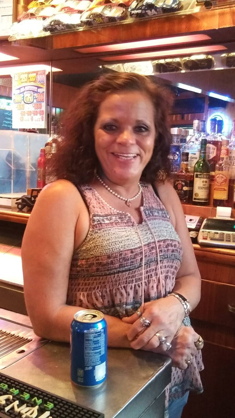 A & A Grille | restaurant | 939 N Keowee St, Dayton, OH 45404, USA | 9372244748 OR +1 937-224-4748