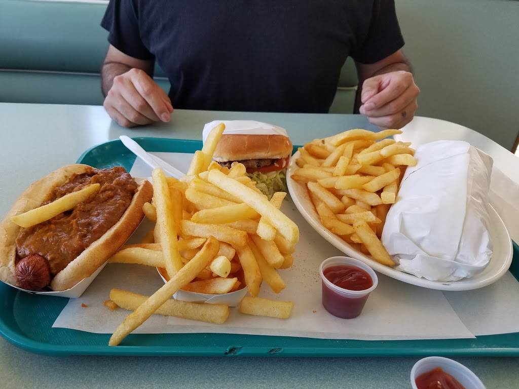 Omega Burgers | restaurant | 16310 Bellflower Blvd, Bellflower, CA 90706, USA | 5629201714 OR +1 562-920-1714