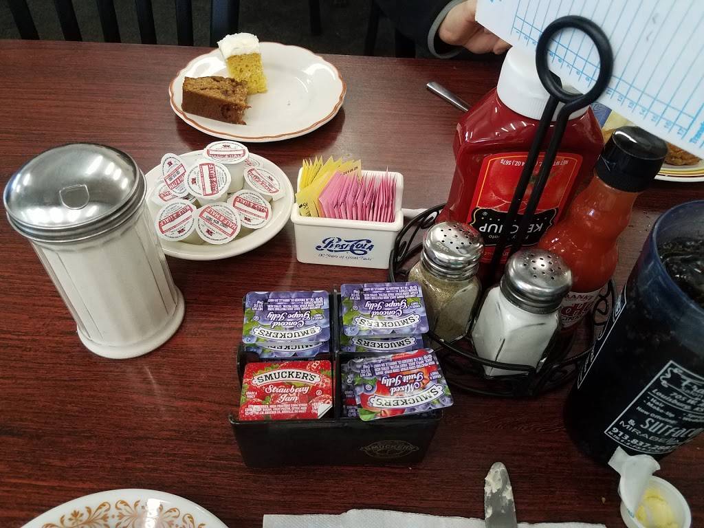 Heather Beez | restaurant | 6720 Kaw Dr #2318, Kansas City, KS 66111, USA | 9133281844 OR +1 913-328-1844