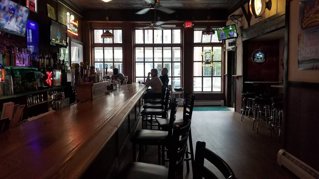 Brennans Place | restaurant | 173 High St, Holyoke, MA 01040, USA | 4135339893 OR +1 413-533-9893