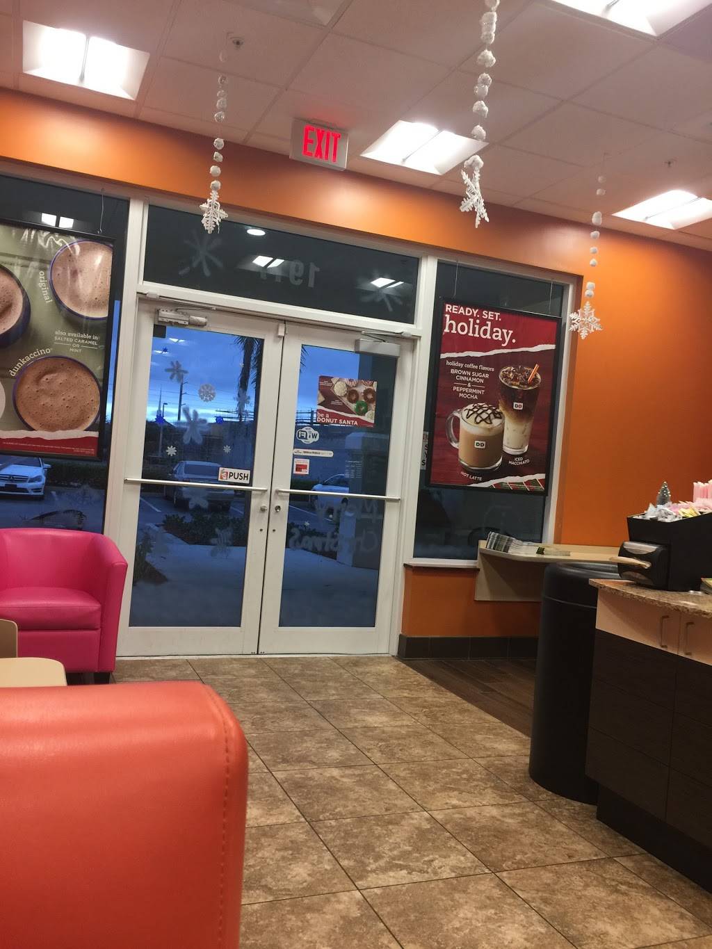 Dunkin | bakery | 1917 NW Federal Hwy, Stuart, FL 34994, USA | 7727771372 OR +1 772-777-1372