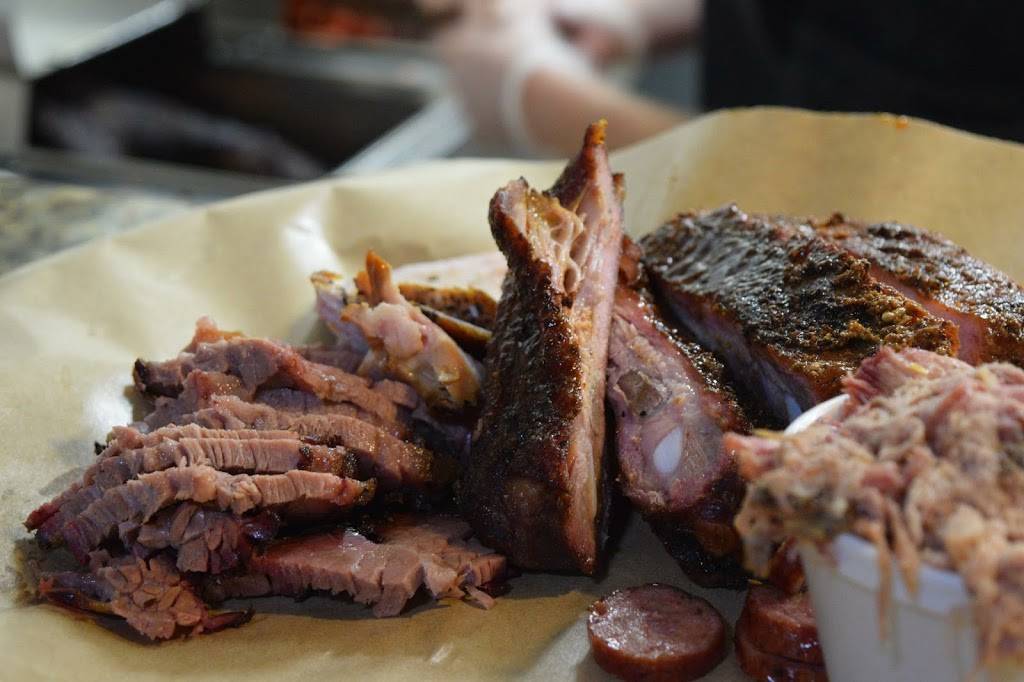 Serious Texas Bar-B-Q ® Timberline Rd Fort Collins, CO. | restaurant | 2001 S Timberline Rd, Fort Collins, CO 80525, USA | 9708934572 OR +1 970-893-4572