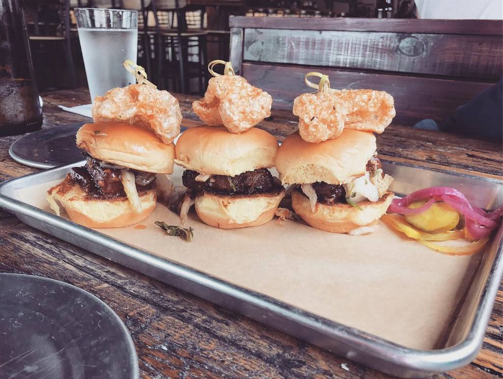 The Smoking Boar | restaurant | 2925 W Britton Rd, Oklahoma City, OK 73120, USA | 4052426050 OR +1 405-242-6050