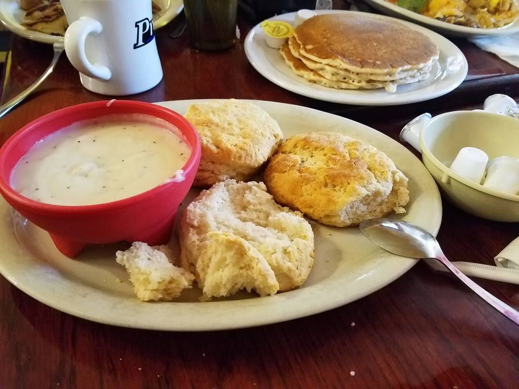 Cafe on the Square | restaurant | 126 N LBJ Dr, San Marcos, TX 78666, USA | 5123969999 OR +1 512-396-9999