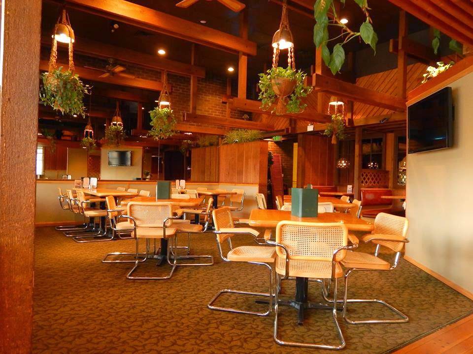 Hennys Grill and Bar | restaurant | 1290 National Hwy, Cumberland, MD 21502, USA | 3017291746 OR +1 301-729-1746