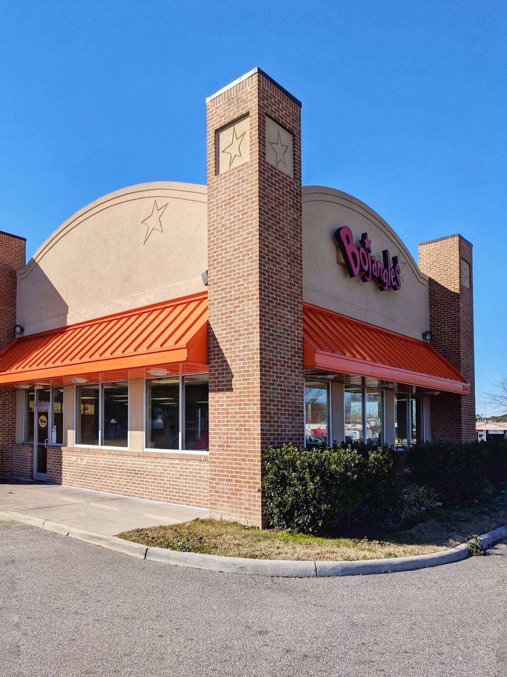 Bojangles Famous Chicken n Biscuits | restaurant | 3541 Holland Road, Virginia Beach, VA 23452, USA | 7574862668 OR +1 757-486-2668