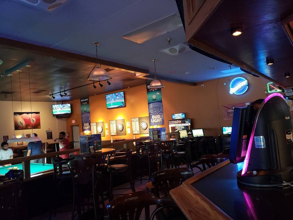 Clicks Billiards | restaurant | 13380 Northwest Fwy, Houston, TX 77040, USA | 7138959992 OR +1 713-895-9992