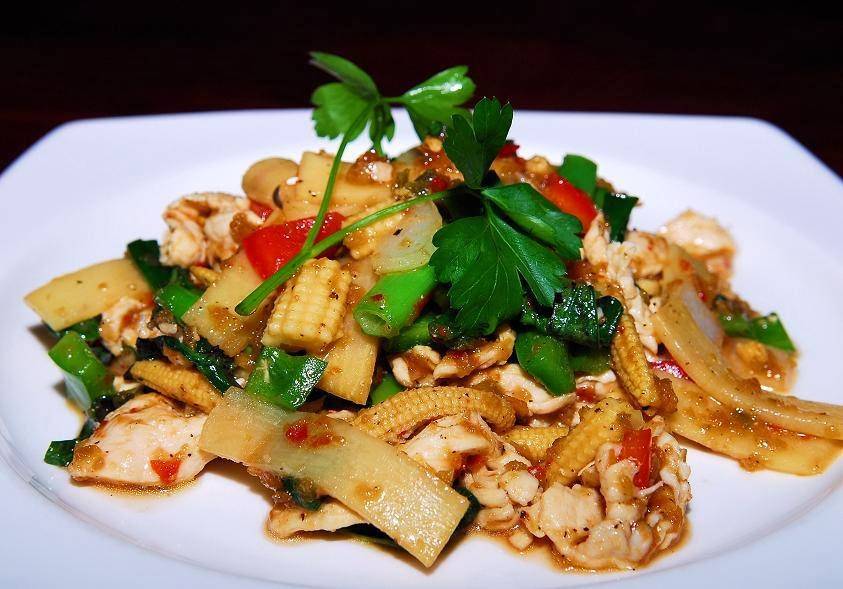 Sushi Thai | restaurant | 1742 N Milwaukee Ave, Libertyville, IL 60048, USA | 8478164557 OR +1 847-816-4557