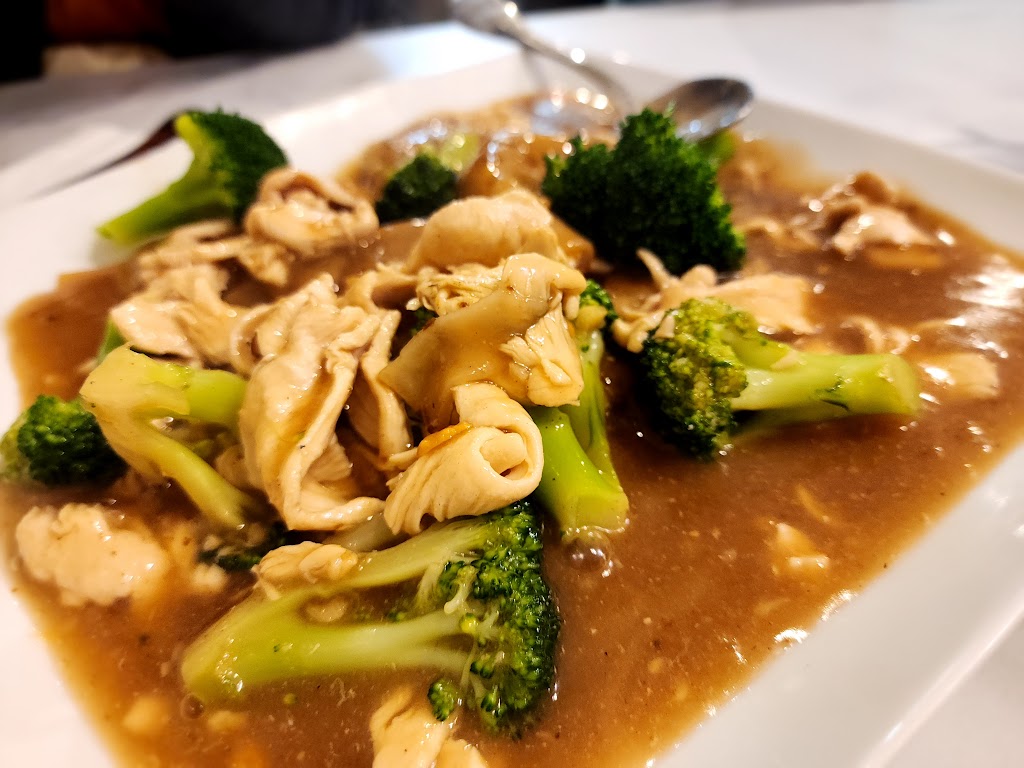 Bangkok Street Lake Ridge | restaurant | 12527 Dillingham Square, Woodbridge, VA 22192, USA | 7039394419 OR +1 703-939-4419