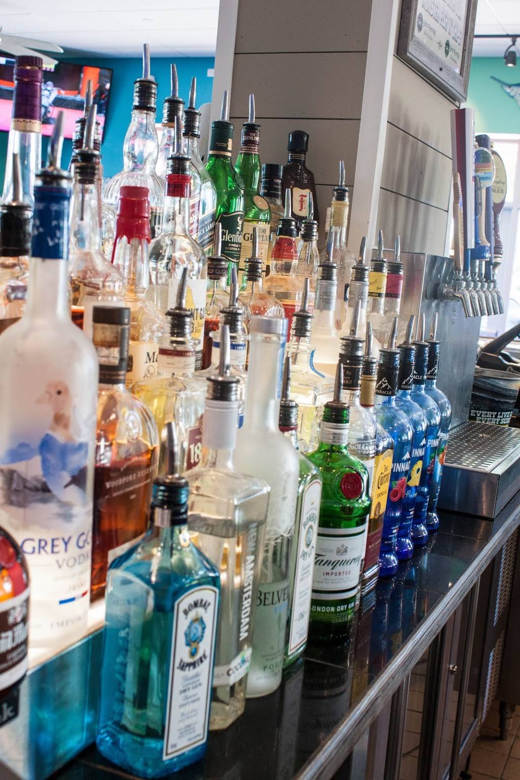 Mulligans Beach House | restaurant | 2551 N Ocean Ave, Riviera Beach, FL 33404, USA | 5616295442 OR +1 561-629-5442