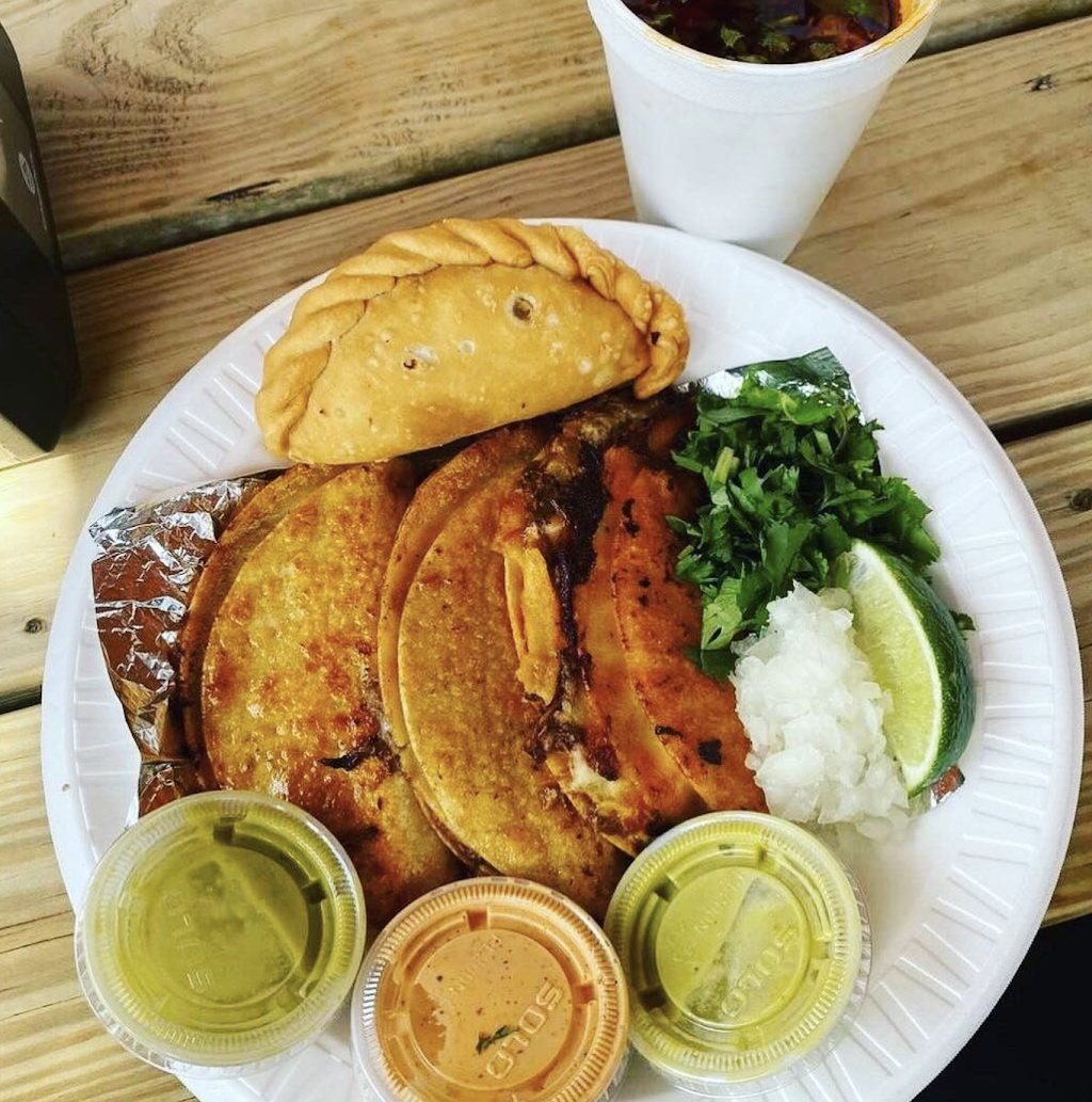 Tortas Ahogadas El Chivito | restaurant | 9055 Marbach Rd, San Antonio, TX 78245, USA | 2102570955 OR +1 210-257-0955