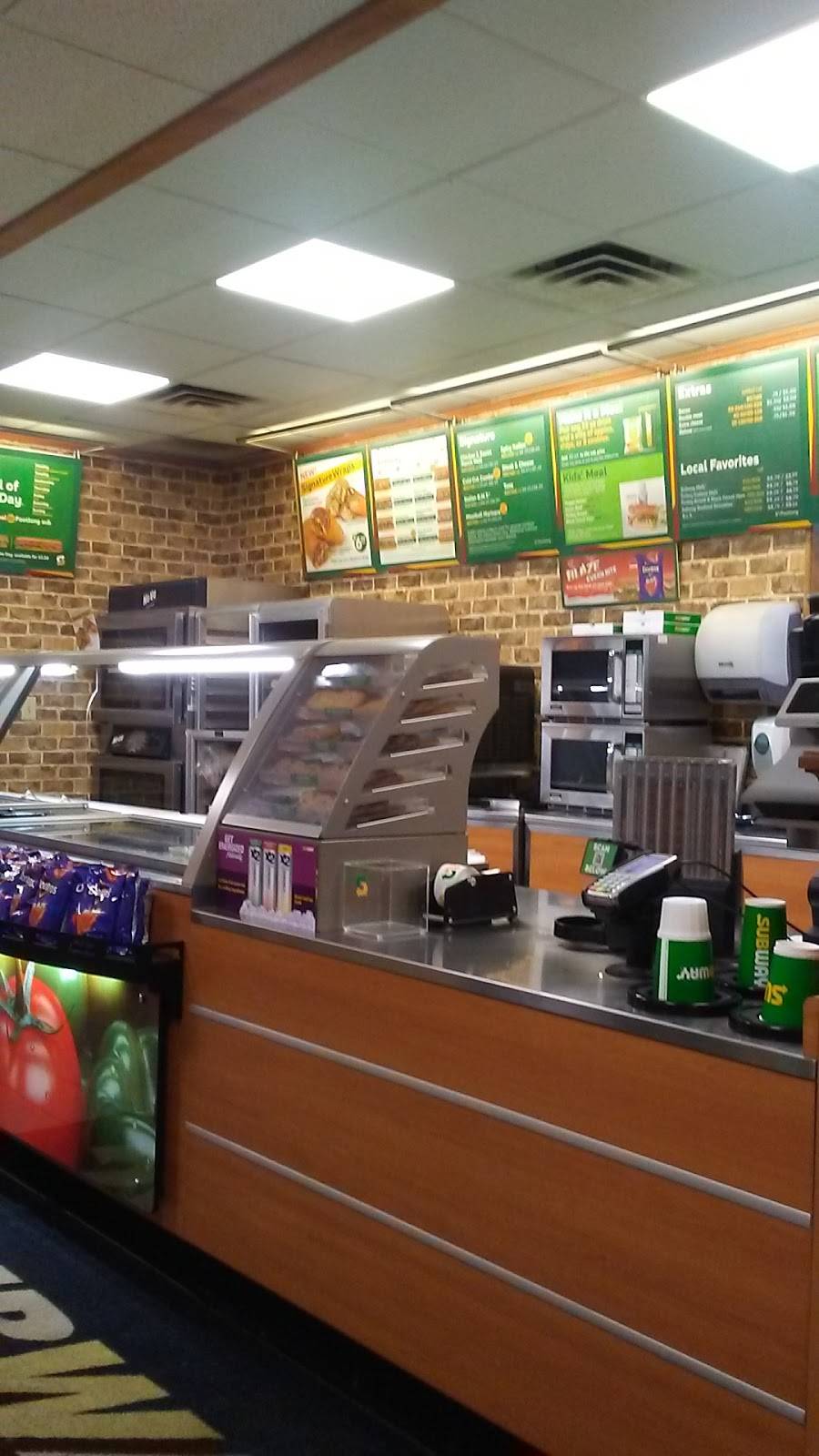 Subway | restaurant | 25130 Virgil H Goode Hwy, Boones Mill, VA 24065, USA | 5403344299 OR +1 540-334-4299