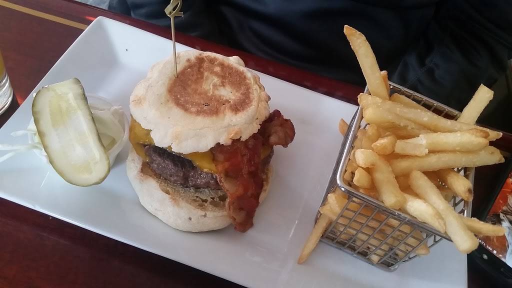 Bronx Burger House | restaurant | 5816 Mosholu Ave, Bronx, NY 10471, USA | 3478998585 OR +1 347-899-8585