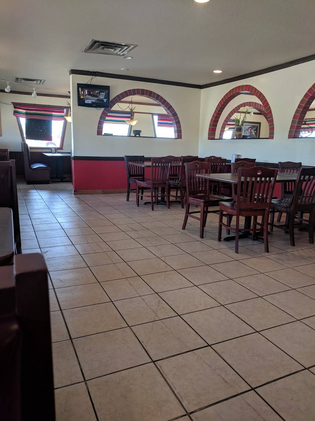 La Juanita | restaurant | 785 Hawkeye Ave SW, Le Mars, IA 51031, USA | 7125484369 OR +1 712-548-4369