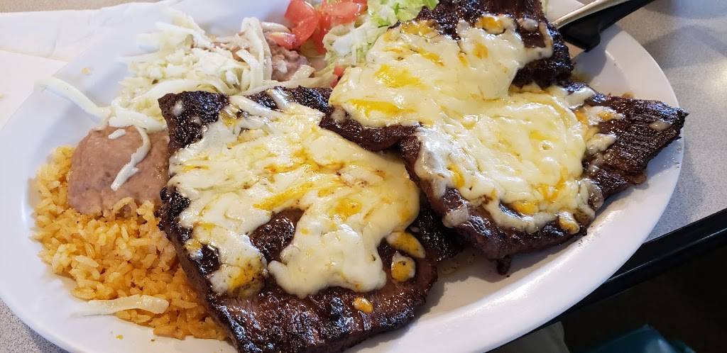 Los Burritos Mexicanos | restaurant | 118 North Ave, Villa Park, IL 60181, USA | 6308322874 OR +1 630-832-2874