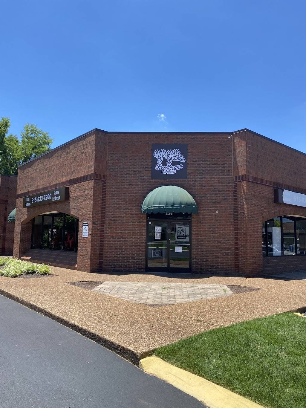Yogis Pizzeria | restaurant | 4825 Trousdale Dr Suite 236, Nashville, TN 37220, USA | 6158337200 OR +1 615-833-7200