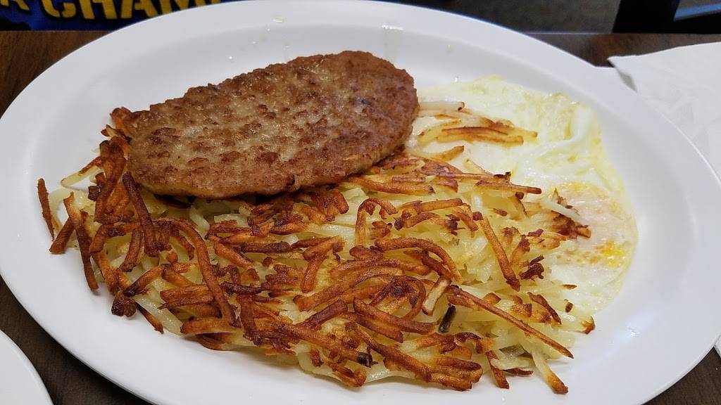 Wings And Wheels Restaurant | restaurant | 1760 Airport Blvd, Red Bluff, CA 96080, USA | 5305289198 OR +1 530-528-9198