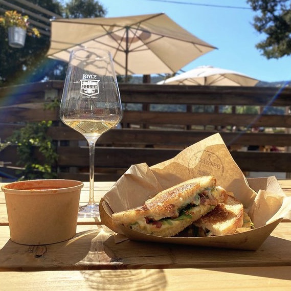 Toasted Artisan Grilled Cheese | restaurant | 315 Mid Vly Ctr, Carmel-By-The-Sea, CA 93923, USA | 8312938290 OR +1 831-293-8290